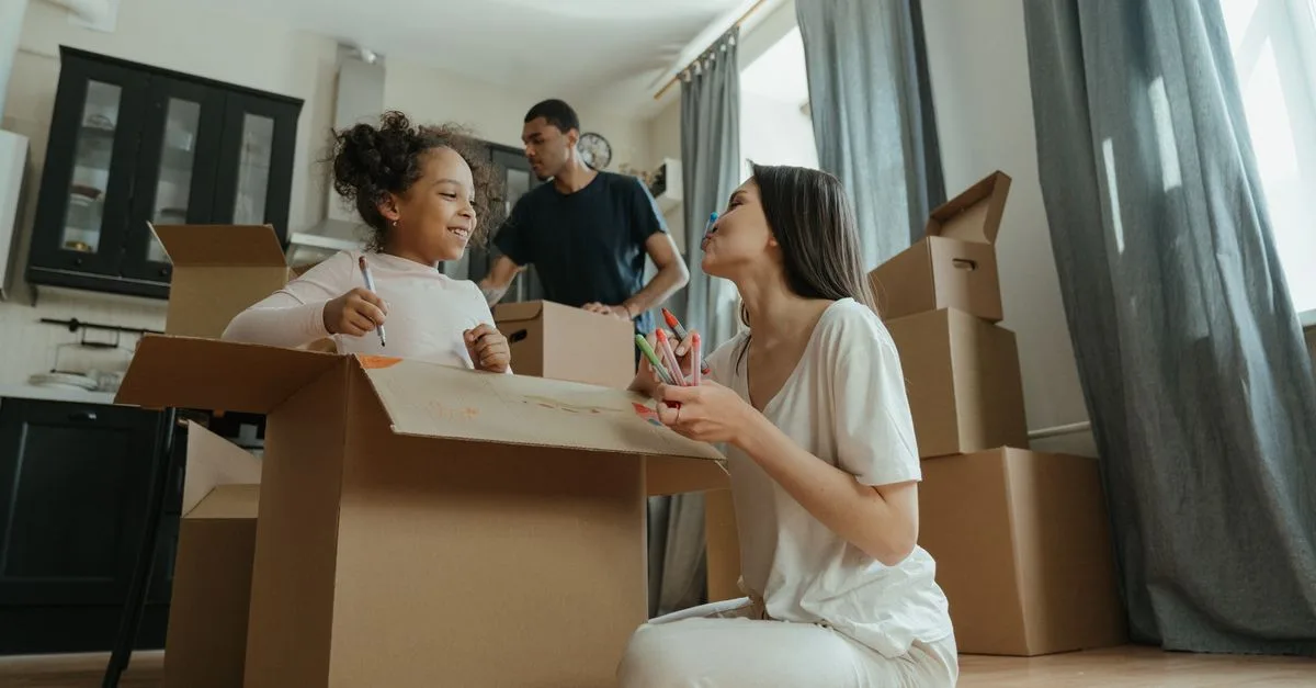 conseils pratiques pour déménager avec des enfants en toute sérénité et faciliter cette transition familiale.