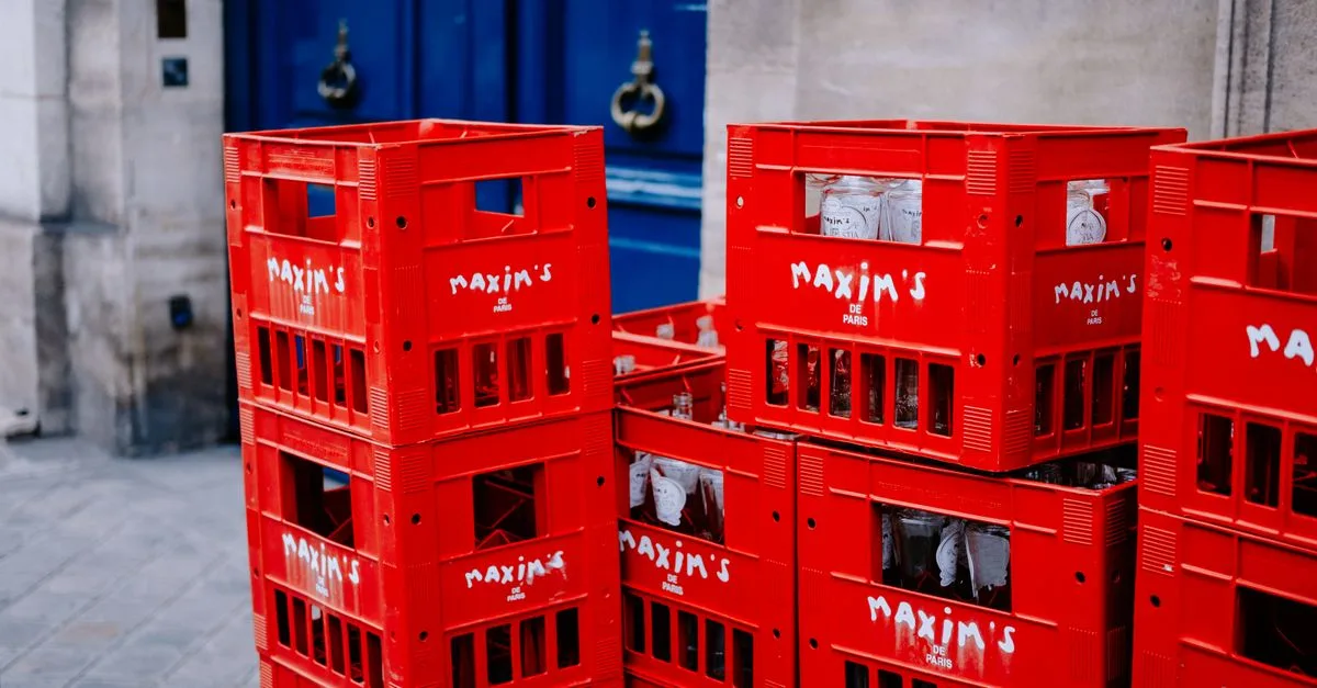 transport sécurisé et efficace de bouteilles en verre, garantissant une protection optimale contre les chocs et la casse.