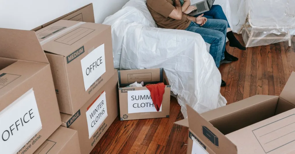 découvrez nos conseils et astuces pour une organisation efficace lors de votre déménagement. simplifiez chaque étape du moving out pour un départ sans stress.